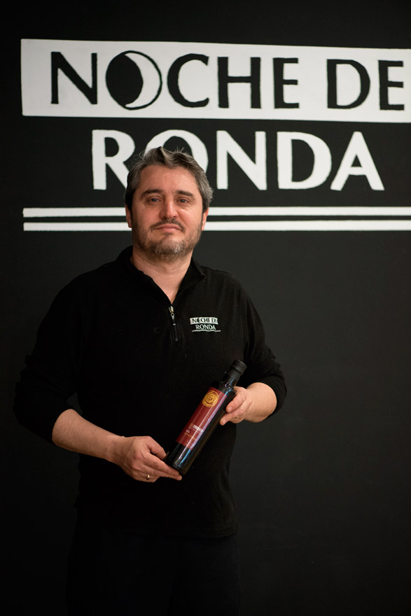 Ramón Jurado with Sol Chiquito extra virgin olive oil in Cazorla